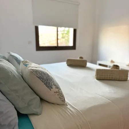 Casa Marisa With Heated Pool & Garden Holiday home *