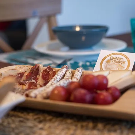 Casa Marisa With Heated Pool & Garden * טינדאיה